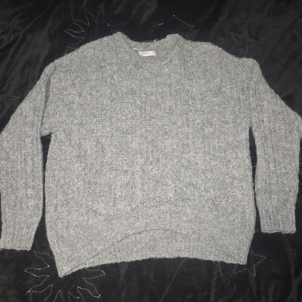 Arizona Jean Company Gray Crew Neck Sweater